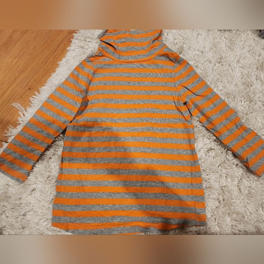 BabyGap turtleneck 4T